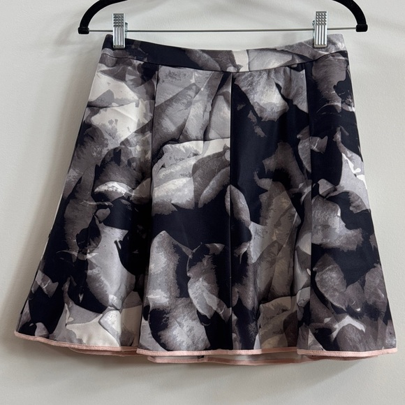 Mossimo Supply Co. Monochrome Leaf Print Mini Skirt - Picture 2 of 6